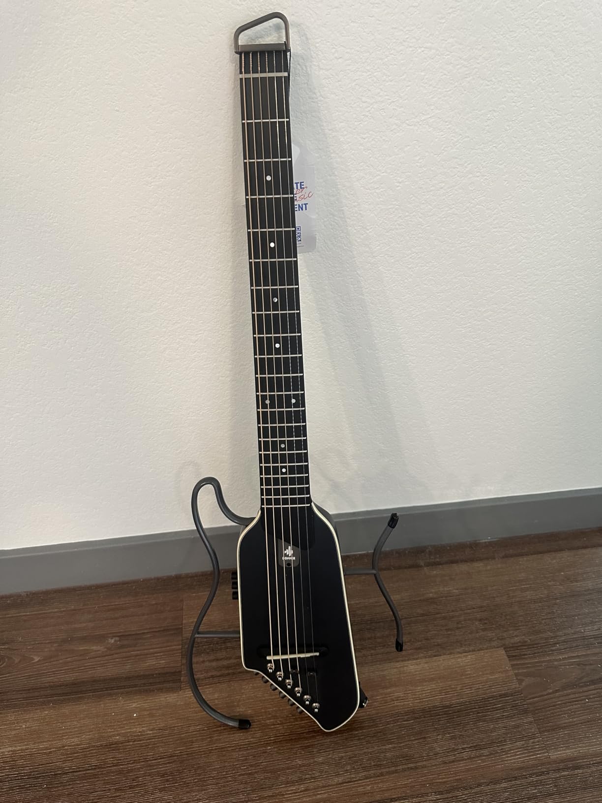Donner HUSH I EVO2 Acoustic Electric Travel Guitar (Black) customer photo 1