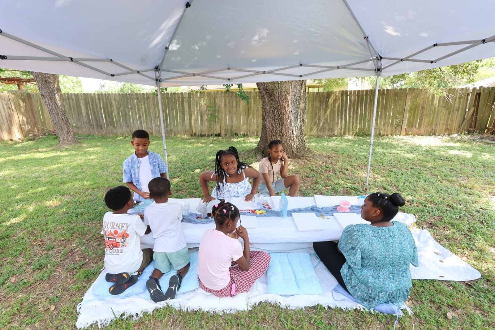 10x10 Pop Up Canopy Tent with One-Push Center Lock,White customer photo 2
