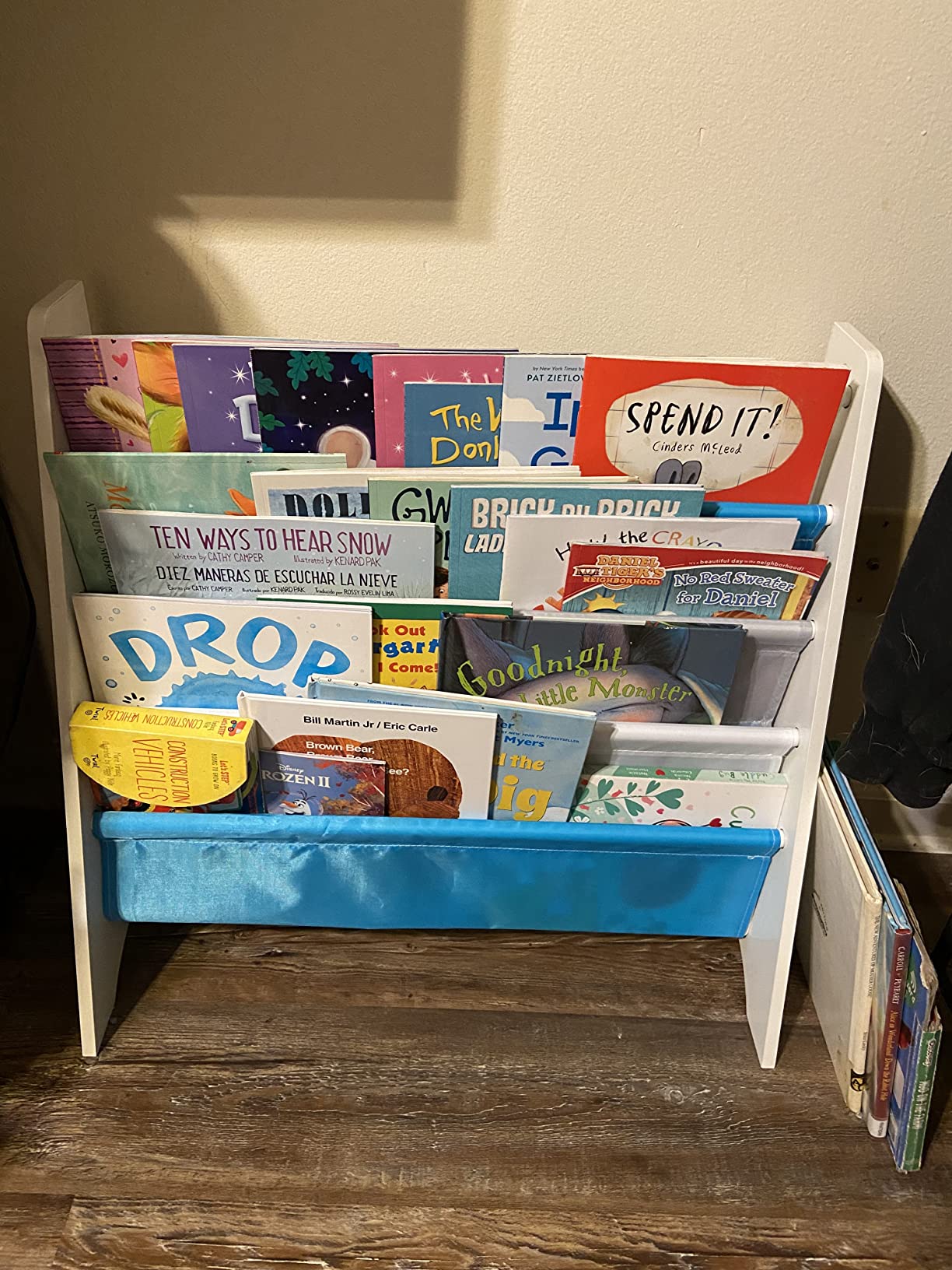 SONGMICS Kids Bookshelf, 4-Tier Toddler Bookcase, 24.6 x 9.8 x 23.6 Inch customer photo 2