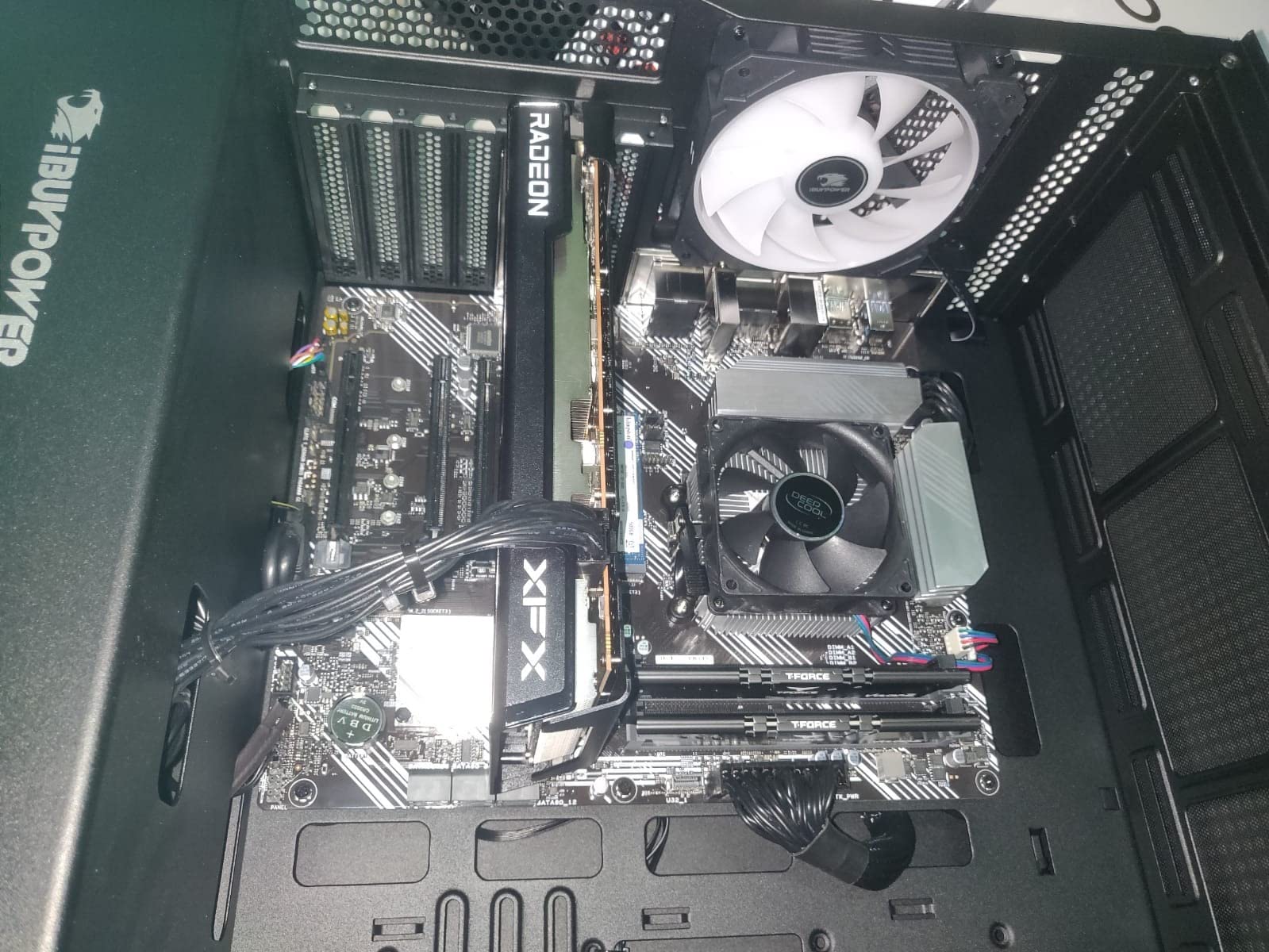 iBUYPOWER Element SE customer photo 2