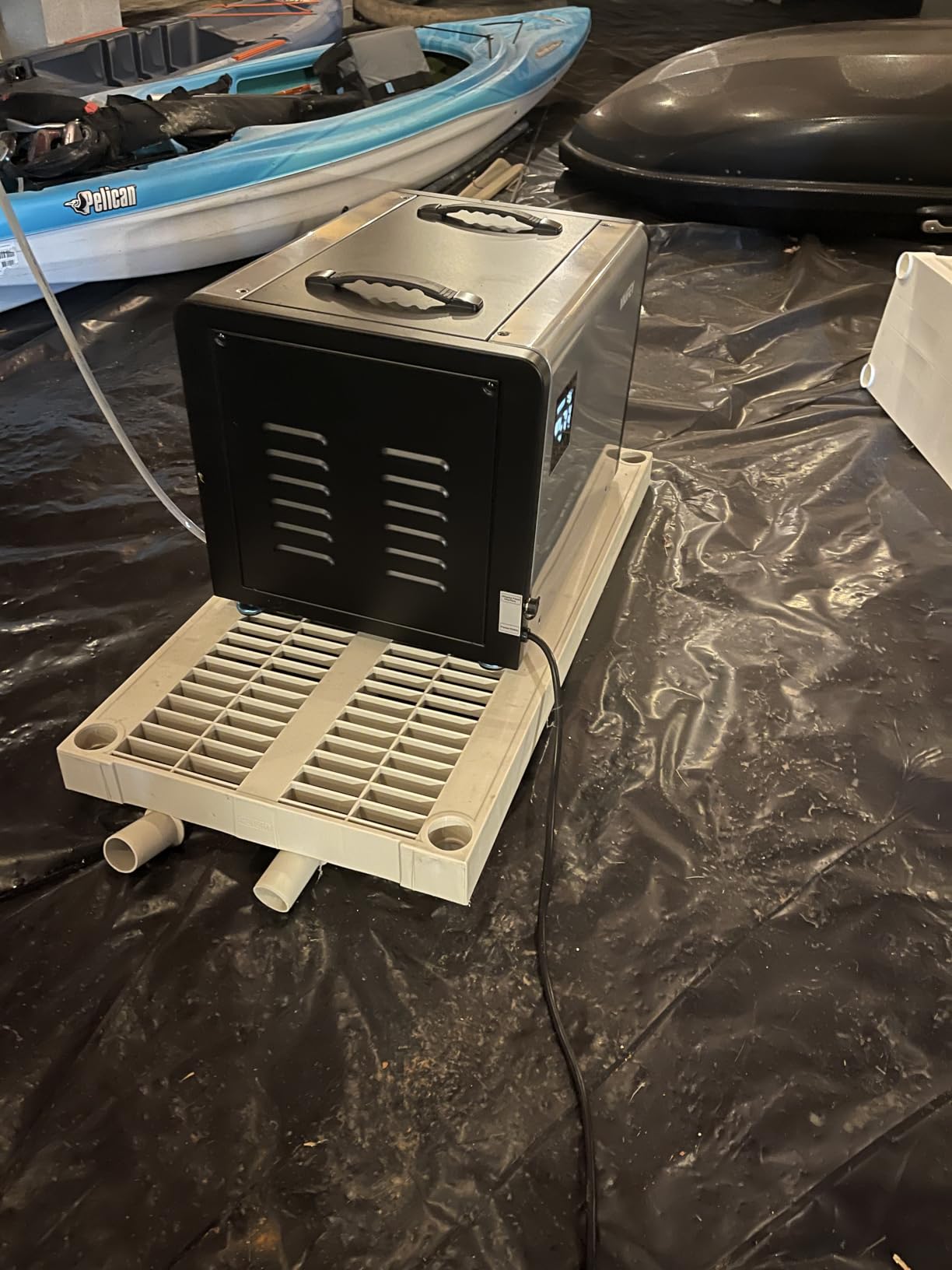 Yaufey 70 Pints Energy Star Commercial Dehumidifier with Drain Hose for 5000 Sq. Ft. Crawl Space, Basement, Industrial, 10-90% RH Humidity Control, 24/7 Continuous Drainage,TUV Certified,5-Yr Coverage customer photo 1